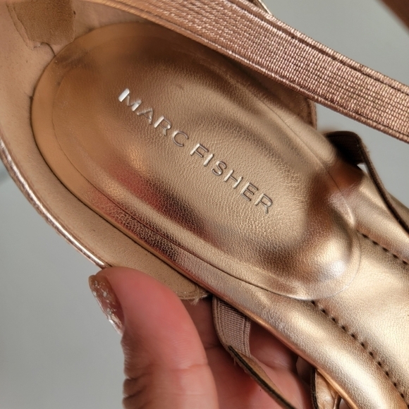 Marc fisher play cross weave sandal - Picture 7 of 7